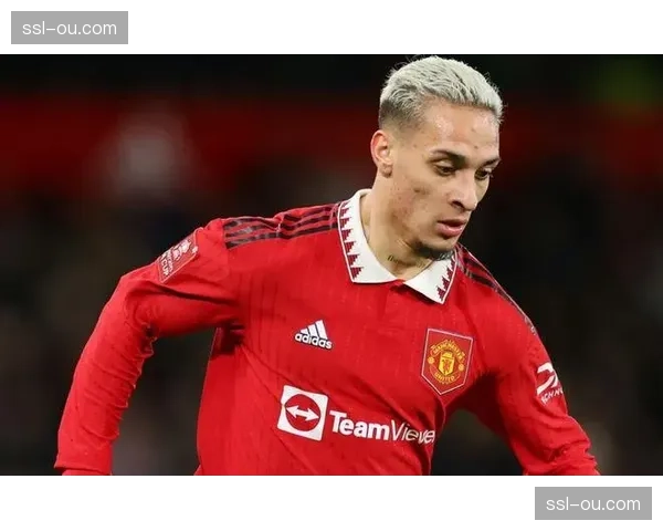 特写：伤愈复出后，曼联边锋安东尼找回比赛节奏的心路历程