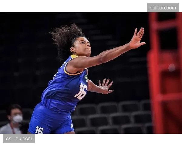 女子+67kg半决赛:塞尔维亚与英国选手鏖战三局,加赛定胜负 女子+67kg半决赛:塞尔维亚与英国选手鏖战三局,加赛定胜负