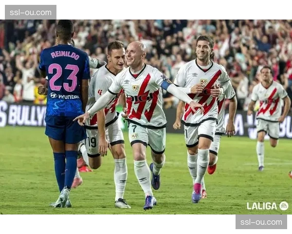 历史性一刻回顾:赫罗纳建队94年来首次获得欧冠参赛资格 历史性一刻回顾:赫罗纳建队94年来首次获得欧冠参赛资格