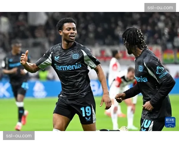 德甲第28轮实时:勒沃库森半场2-0领先法兰克福,维尔茨传射建功 德甲第28轮实时:勒沃库森半场2-0领先法兰克福,维尔茨传射建功